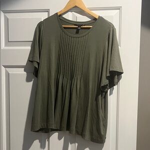 Banana Republic Khaki Pleated Blouse